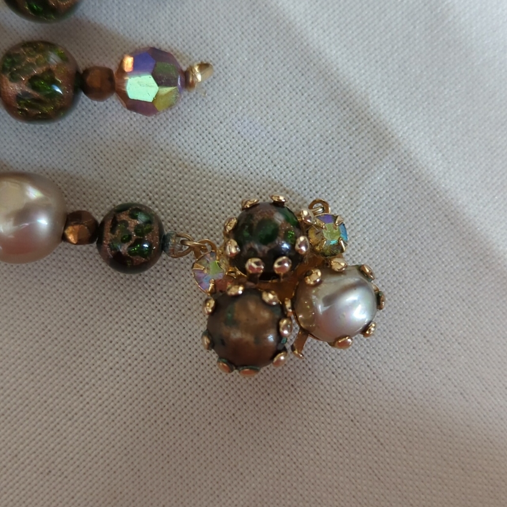 Beads on string - Picture 5 of 8